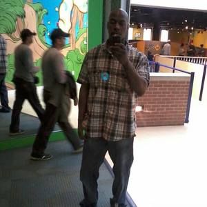 Meet your Posher, Derrick